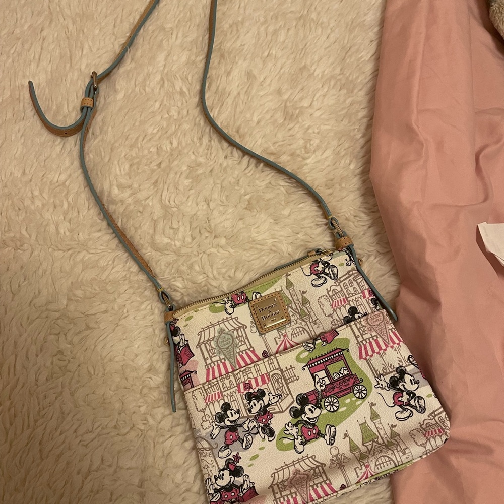 disney dooney and bourke crossbody Minnie and Mickey Mouse